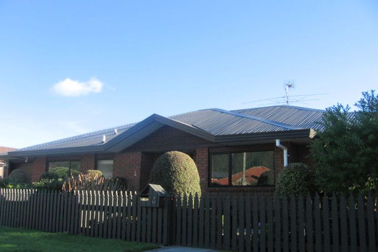 Photo of property in 1/14 Vincent Street, Waterloo, Lower Hutt, 5011
