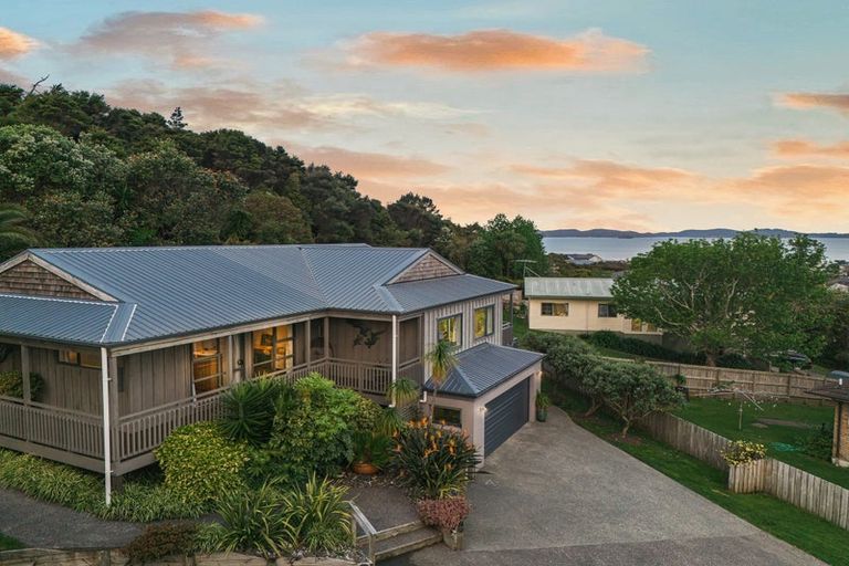 Photo of property in 14 Apollo Place, Snells Beach, 0920