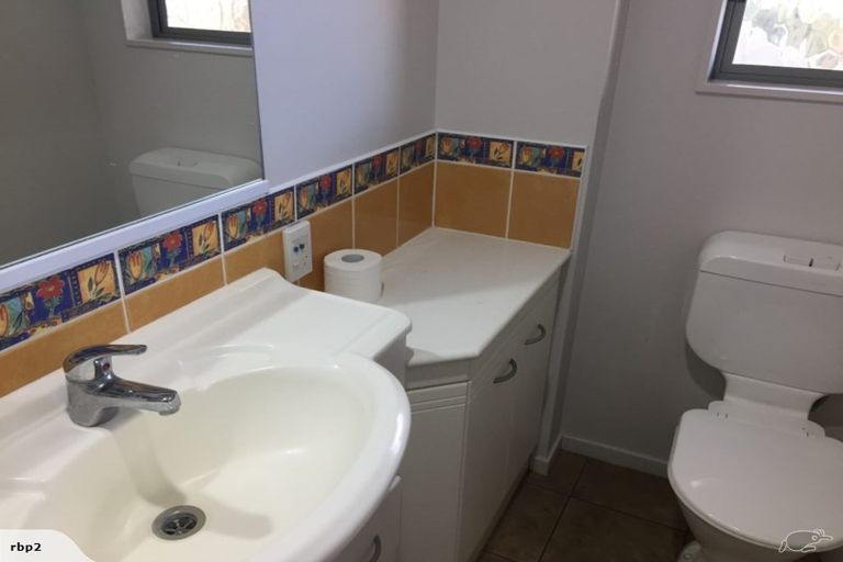 Photo of property in 11 Oceanview Road, Mount Maunganui, 3116