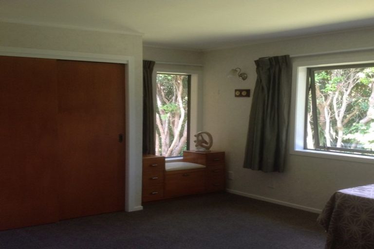 Photo of property in 12 Eton Place, Spotswood, New Plymouth, 4310