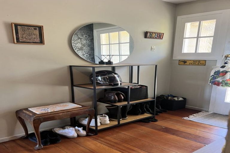 Photo of property in 15 Kerr Street, Devonport, Auckland, 0624
