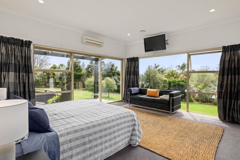 Photo of property in 17 Riddell Road, Kerikeri, 0230