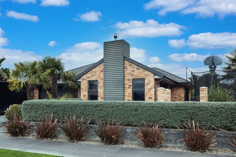 Photo of property in 6 James Hight Drive, Halswell, Christchurch, 8025