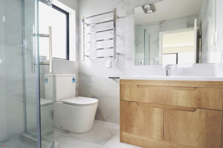Photo of property in 25 Woven Place, Karaka, 2113
