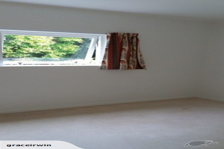 Photo of property in 1/9 Hague Place, Birkenhead, Auckland, 0626