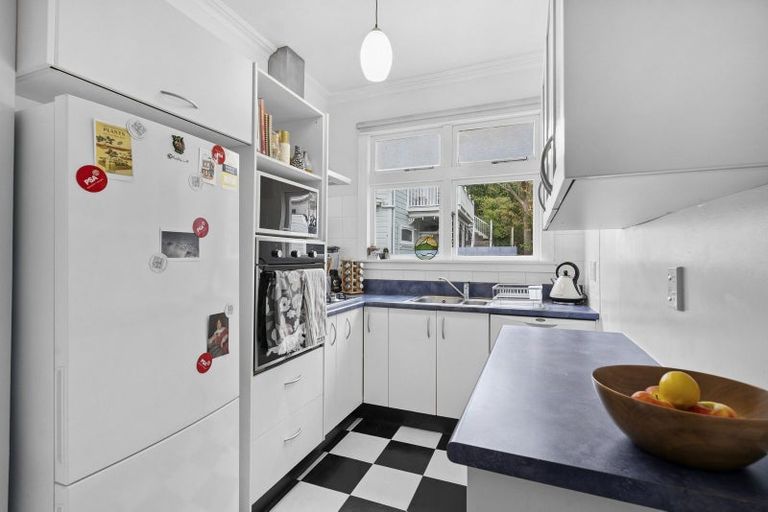 Photo of property in 6/1 Rixon Grove, Mount Victoria, Wellington, 6011