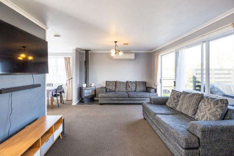 Photo of property in 41 Holdsworth Avenue, Milson, Palmerston North, 4414