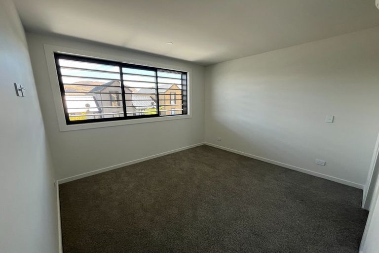 Photo of property in 17 Ryan Loop, Jacks Point, 9371