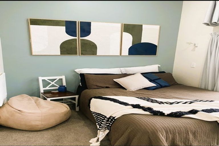 Photo of property in 7/138 Queens Drive, Lyall Bay, Wellington, 6022