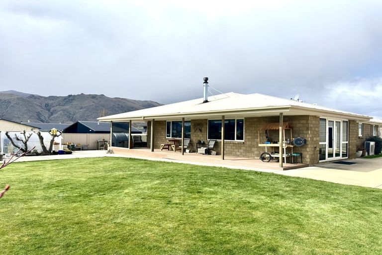 Photo of property in 8 Sunset Place, Otematata, 9412