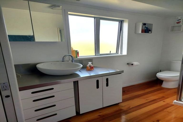 Photo of property in 104 Victoria Avenue, Waiuku, 2123