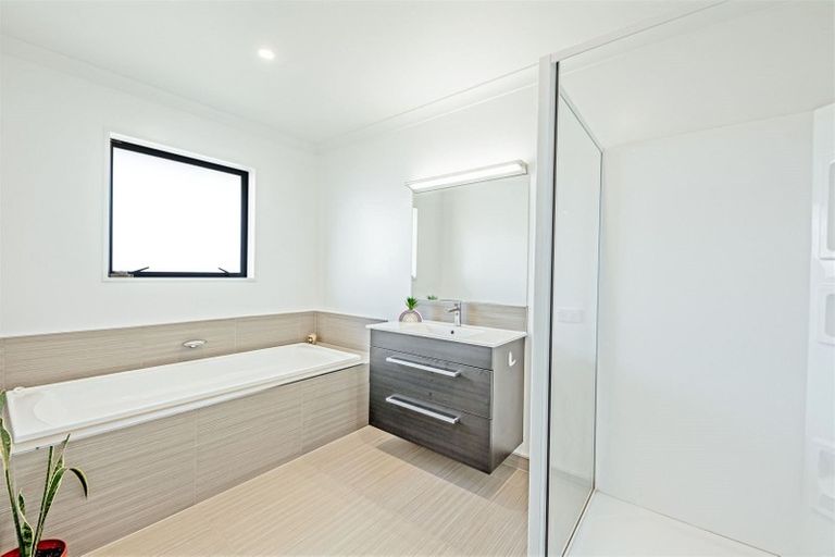 Photo of property in 21 Coachmans Road, Prebbleton, 7604