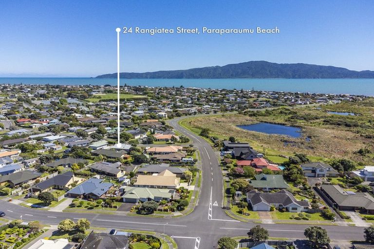 Photo of property in 24 Rangiatea Street, Paraparaumu Beach, Paraparaumu, 5032