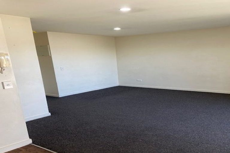Photo of property in 29/30 Mathesons Road, Phillipstown, Christchurch, 8011