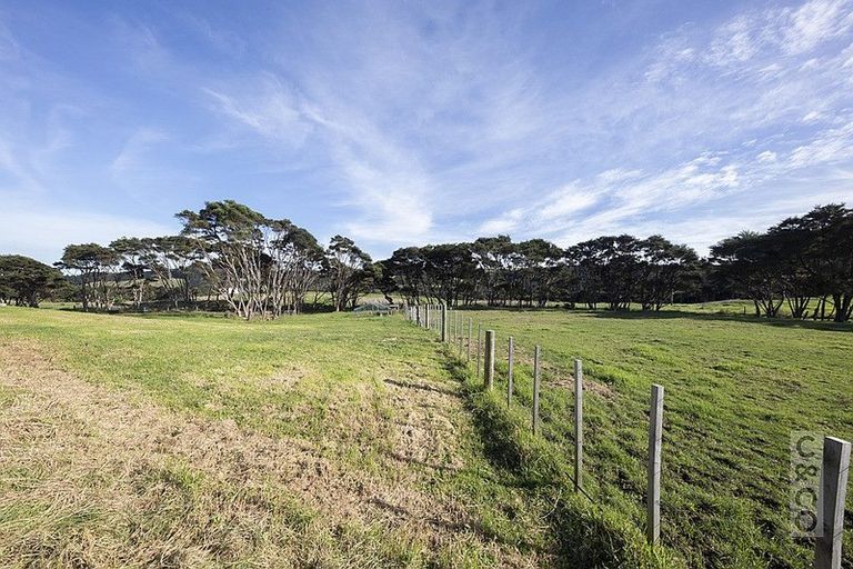 Photo of property in 1293 Old North Road, Helensville, 0875