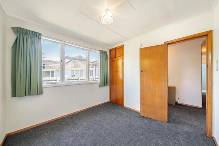 Photo of property in 8 Hall Grove, Ebdentown, Upper Hutt, 5018