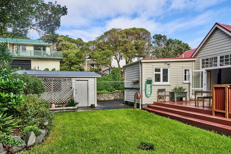 Photo of property in 28 Thornley Street, Titahi Bay, Porirua, 5022