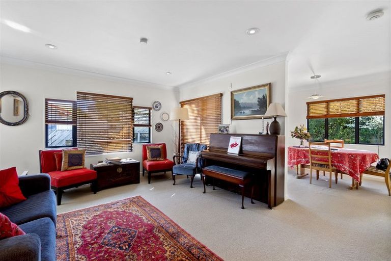 Photo of property in 51 Splitt Avenue, Glenview, Hamilton, 3206