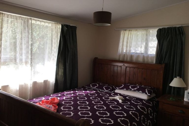 Photo of property in 5 Glenvar Road, Torbay, Auckland, 0630