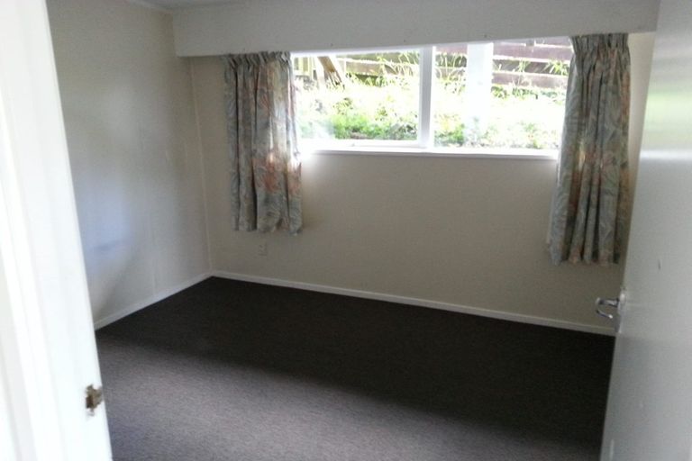 Photo of property in 2/223 Eskdale Road, Birkenhead, Auckland, 0626