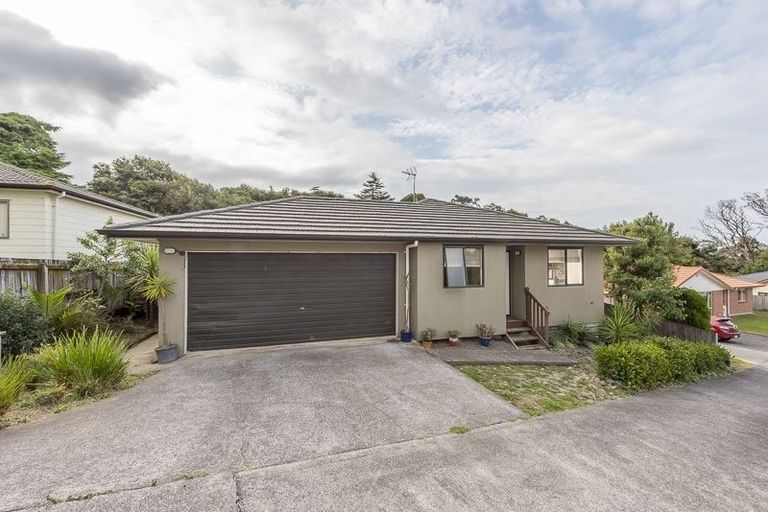 Photo of property in 26 Dovey Place, Massey, Auckland, 0614