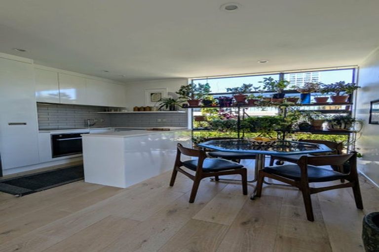 Photo of property in 35e Northcroft Street, Takapuna, Auckland, 0622