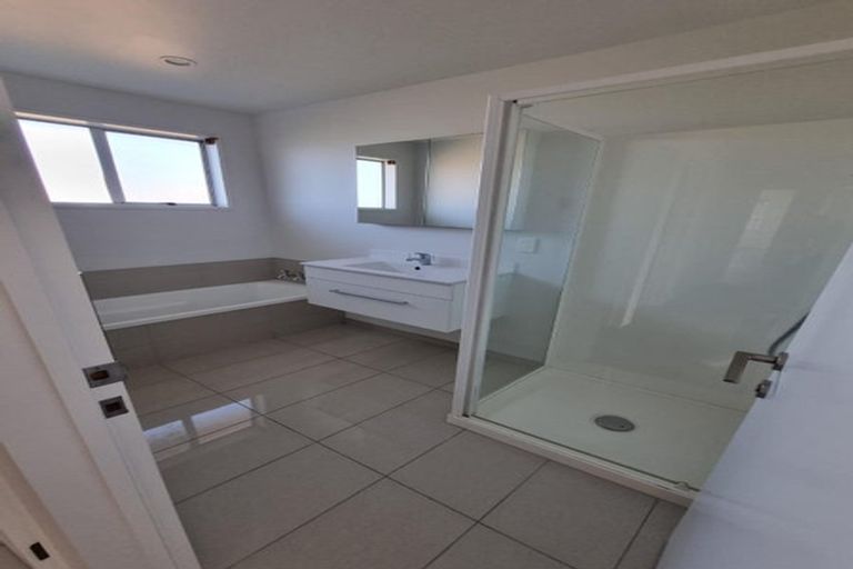 Photo of property in 2/3 Corfe Street, Ilam, Christchurch, 8041