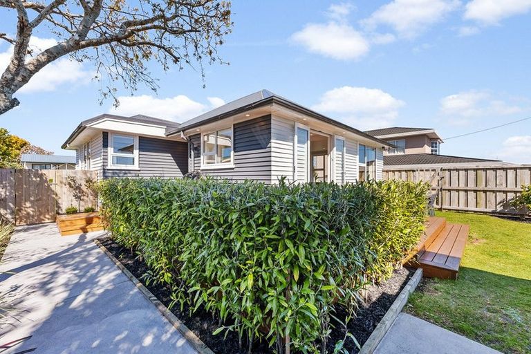 Photo of property in 6 Union Street, Merrilands, New Plymouth, 4312