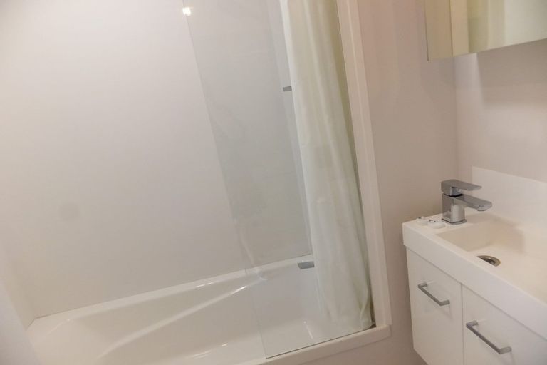 Photo of property in Vedado Apartments, 208/41u Hopper Street, Mount Cook, Wellington, 6011