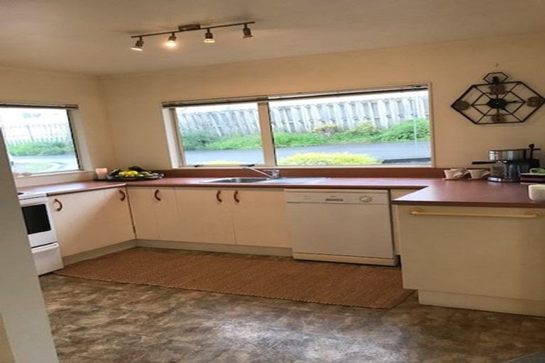 Photo of property in 1/7 Mably Court, Stanmore Bay, Whangaparaoa, 0932