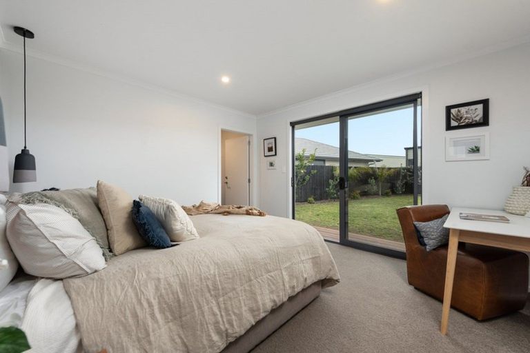 Photo of property in 5 Raiha Street, Papamoa Beach, Papamoa, 3118