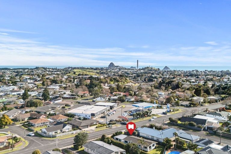 Photo of property in 247 Tukapa Street, Westown, New Plymouth, 4310