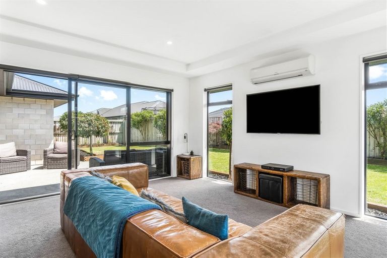 Photo of property in 31 Lewis Crescent, Rolleston, 7614