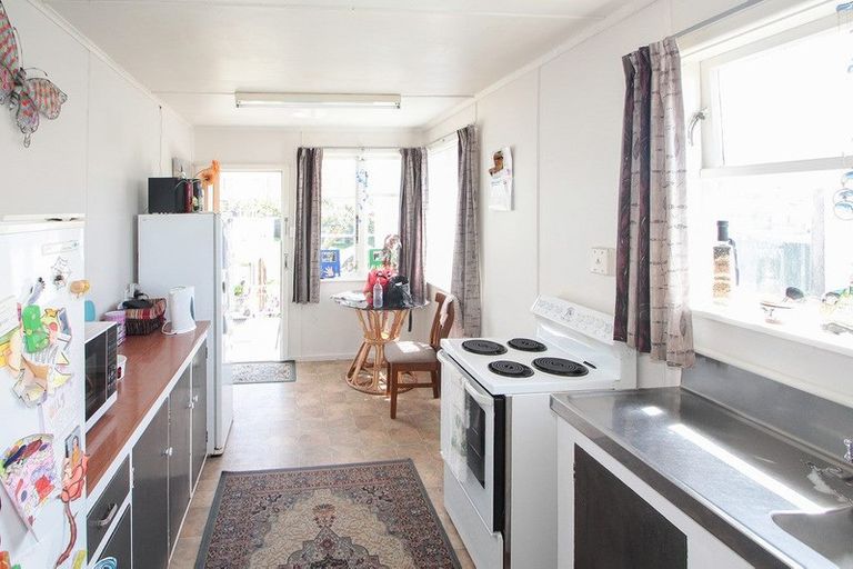 Photo of property in 4 Robertson Street, Oamaru North, Oamaru, 9400