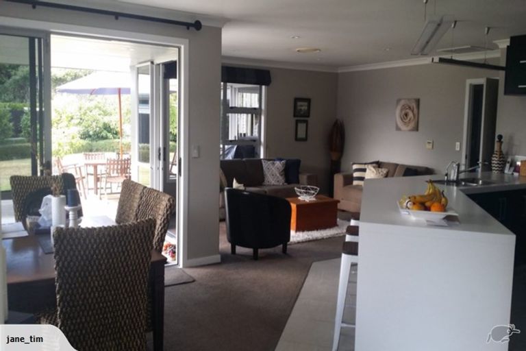 Photo of property in 21 Jasmine Place, Cambridge, 3434