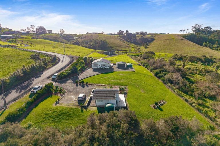 Photo of property in 118 Annett Road, Kumeu, 0891