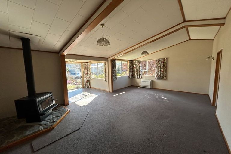 Photo of property in 1 Hunter Crescent, Wanaka, 9305
