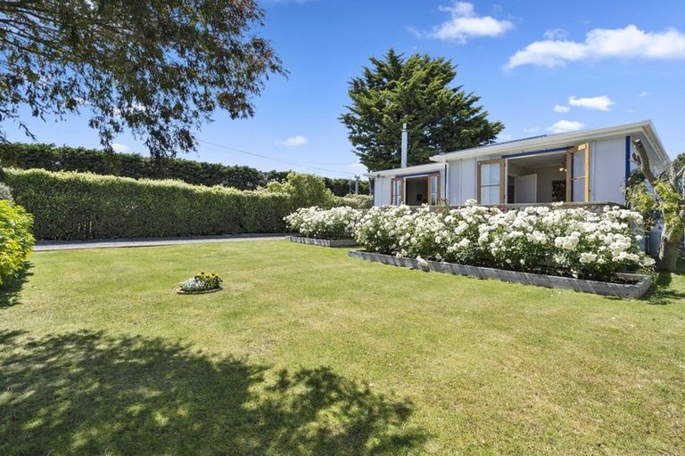 Photo of property in 54 Princess Street, Martinborough, 5711