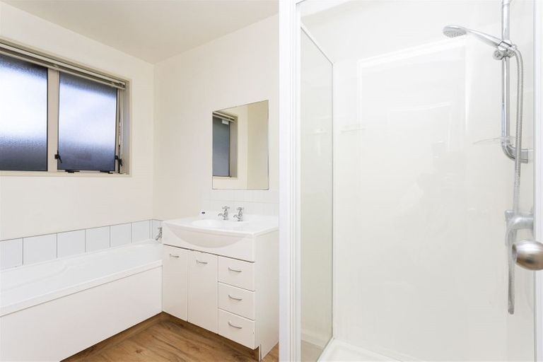 Photo of property in 433b Mairehau Road, Parklands, Christchurch, 8083