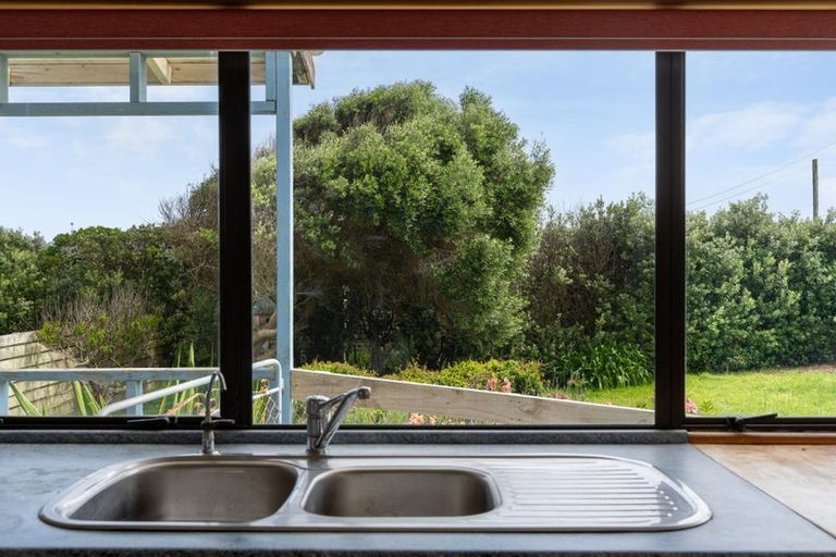 Photo of property in 8-10 Kelly Street, Baylys Beach, Dargaville, 0377