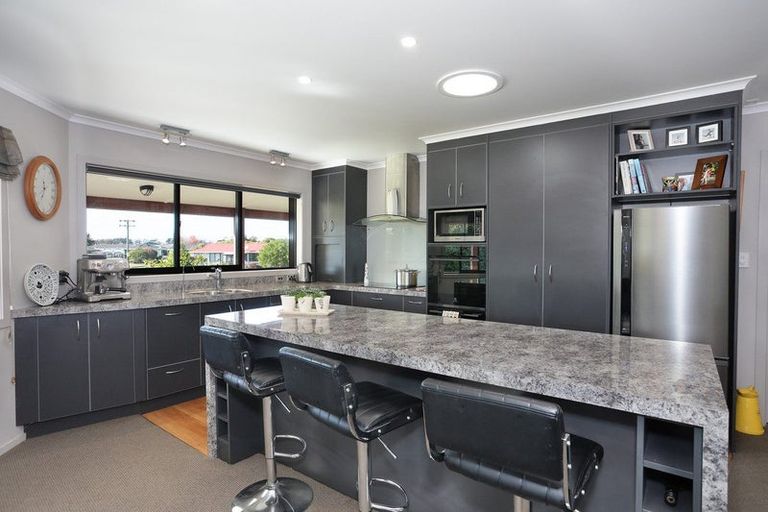 Photo of property in 7 Melody Place, Marton, 4710