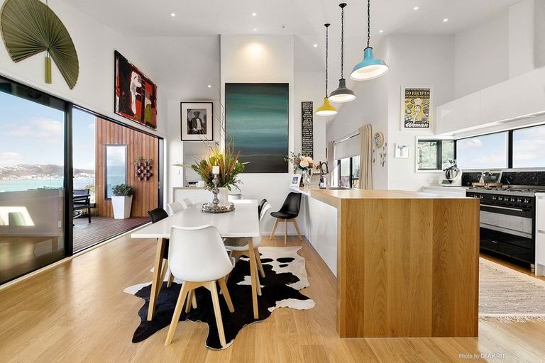 Photo of property in 12 Satchell Way, Kaiwharawhara, Wellington, 6035