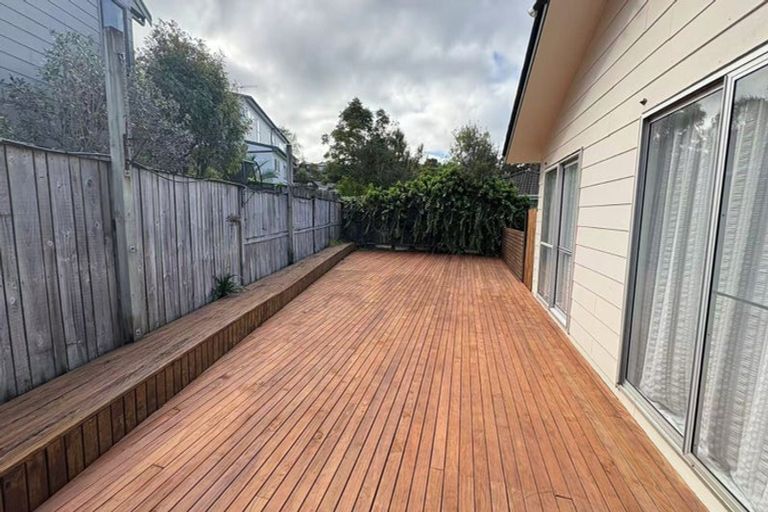 Photo of property in 18 Wilkinson Way, Browns Bay, Auckland, 0630