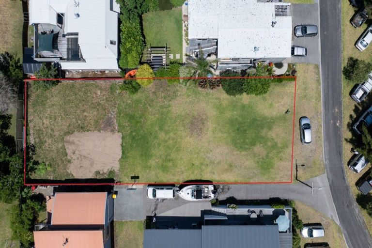 Photo of property in 102 Barrowclough Road, Whangamata, 3620
