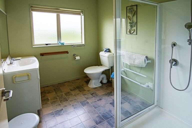 Photo of property in Holdsworth Villas, 38/2 William Donald Drive, Solway, Masterton, 5810