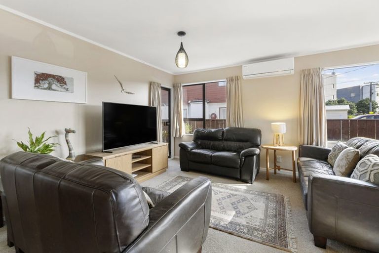 Photo of property in 25a Kemp Street, Kilbirnie, Wellington, 6022