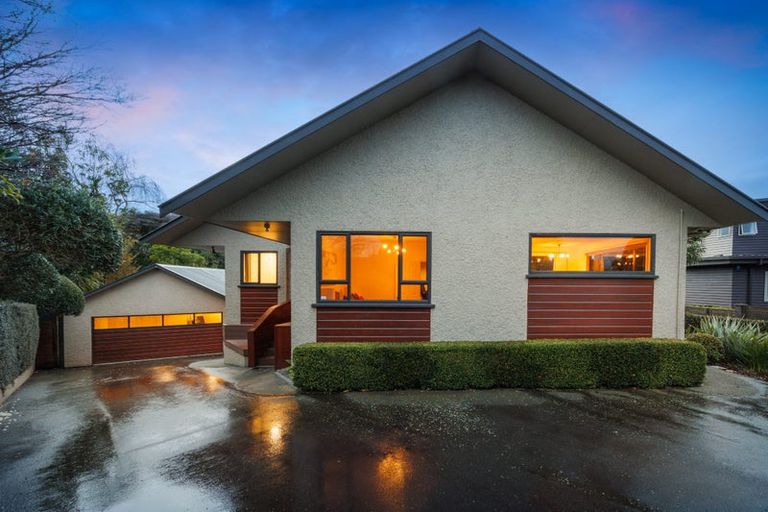 Photo of property in 23 Trent Avenue, Hokowhitu, Palmerston North, 4410