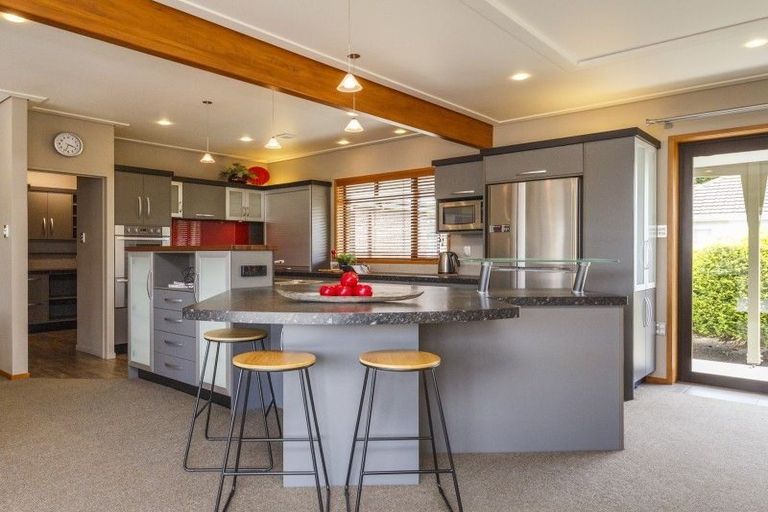 Photo of property in 37 East Street, Terrace End, Palmerston North, 4410