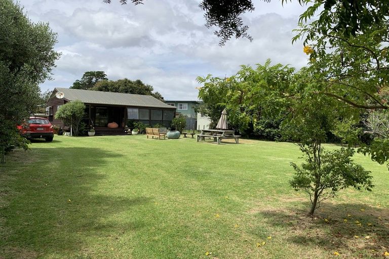 Photo of property in 10 Morrison Road, Matapouri, Whangarei, 0173