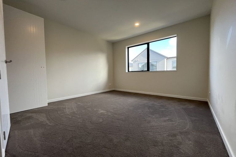Photo of property in 15 Babos Avenue, Kumeu, 0810